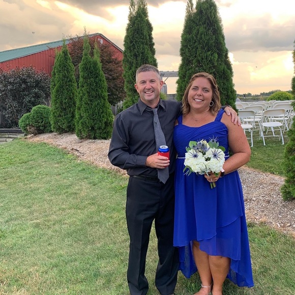 Meet your Posher, Laurie - Picture 1 of 2